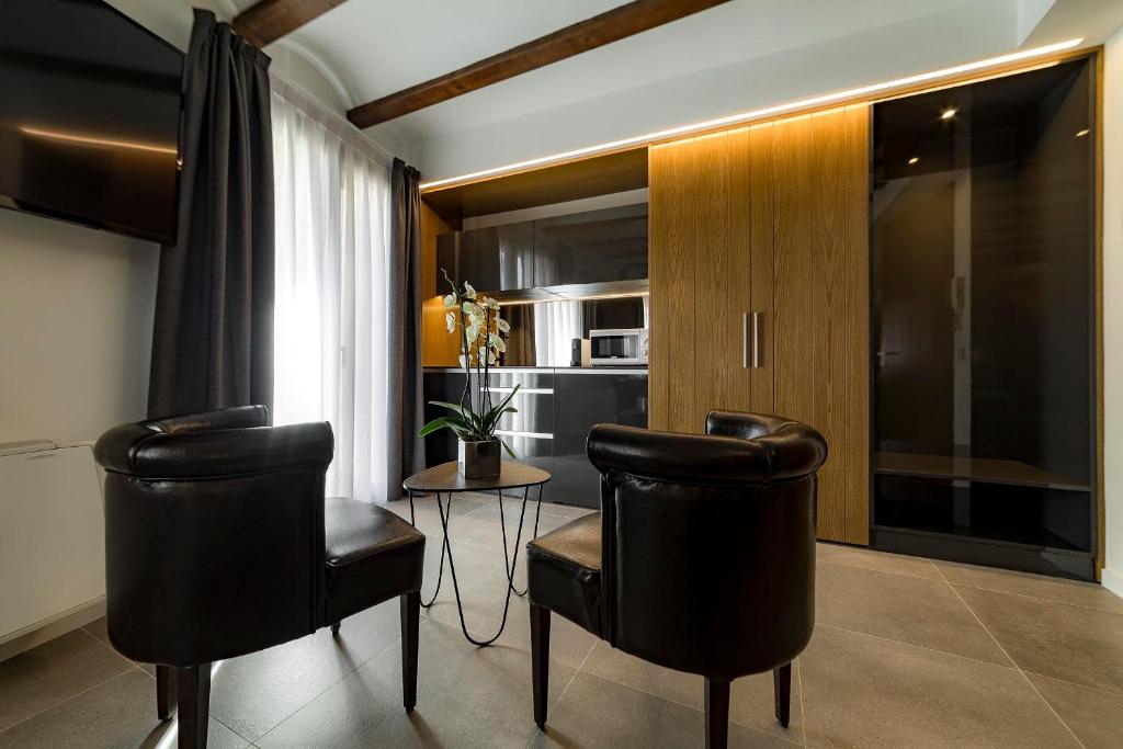 Interior Suite Stone